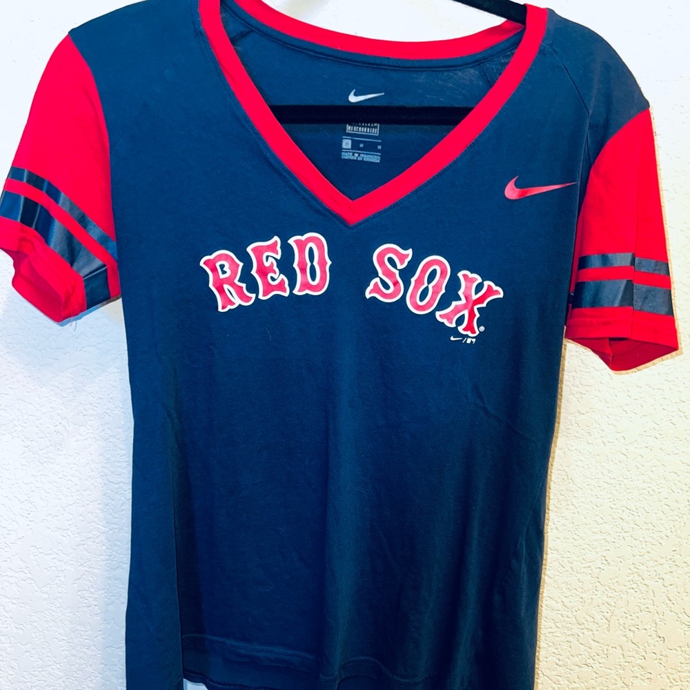 Women’s Nike Red Sox Shirt in Blue with Red accents